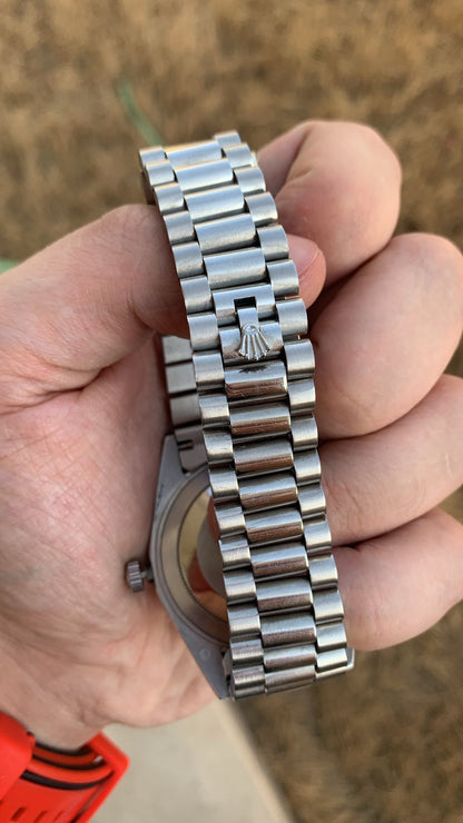 40 mm  السعر بالدينار الاردني 350 دينار -رولكس داي ديت تيفاني  - قطعة واحدة كلين تايتل