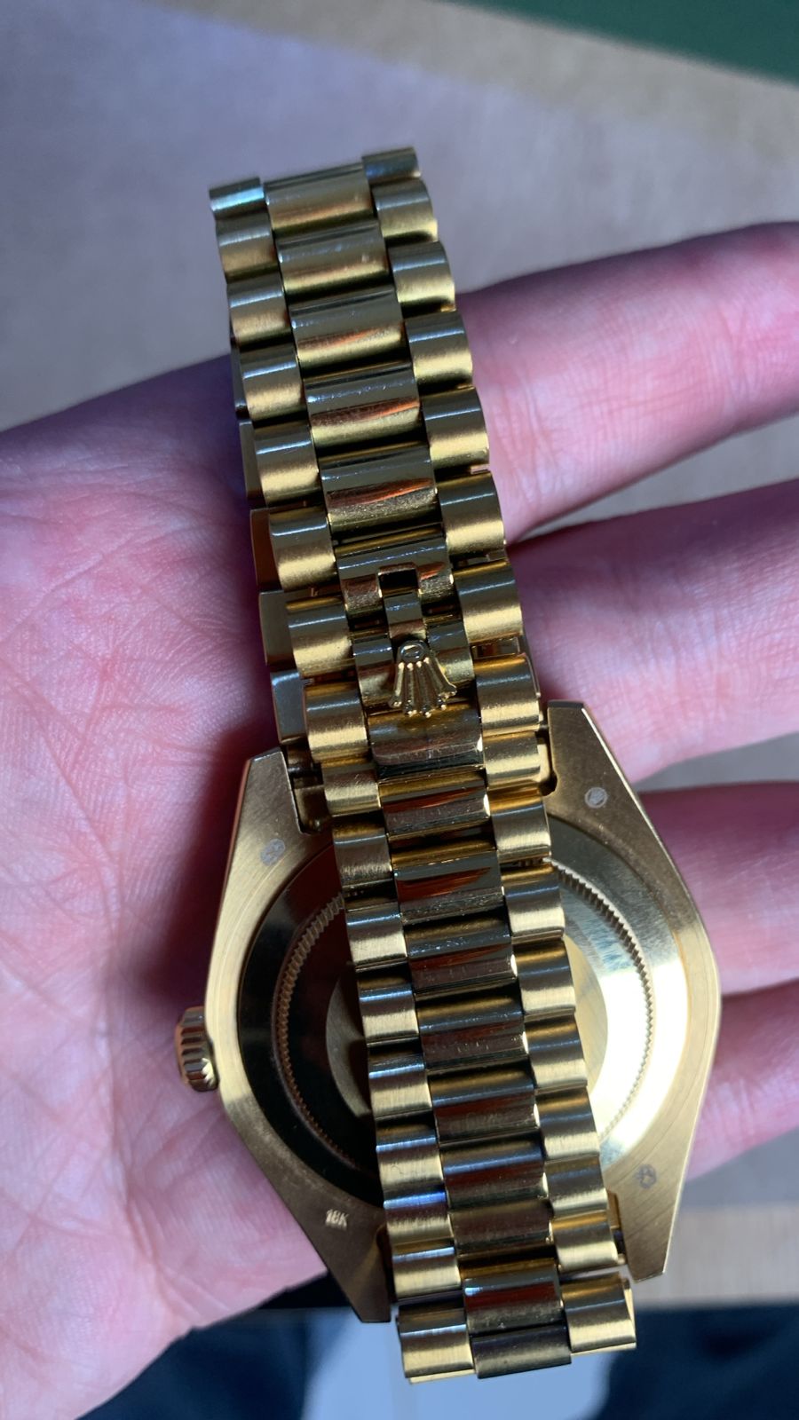 السعر بالدينار الاردني 350 دينار - رولكس داي ديت-  قطعه واحده