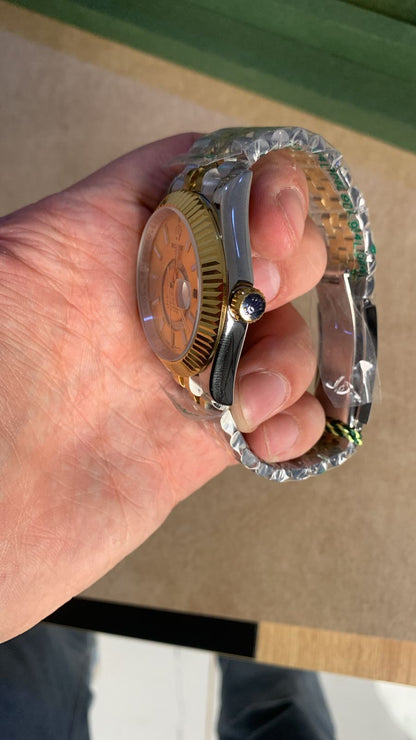 السعر بالدينار الاردني 350 دينار - رولكس سكاي دولر -  قطعه واحده