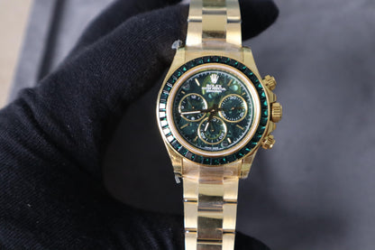 Rolex Daytona Green Ruby 40 mm  -قطعة كلين طبق الأصل ماكيمة سويسري طبق الأصل متوفر حبة واحدة في كل العراق