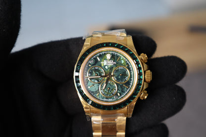 Rolex Daytona Green Ruby 40 mm  -قطعة كلين طبق الأصل ماكيمة سويسري طبق الأصل متوفر حبة واحدة في كل العراق