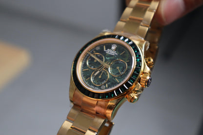 Rolex Daytona Green Ruby 40 mm  -قطعة كلين طبق الأصل ماكيمة سويسري طبق الأصل متوفر حبة واحدة في كل العراق