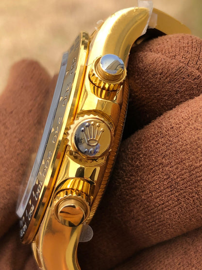 40 mm رولكس دايتونا ذهب أصفر بقرص أسود وسناتر بيضاء