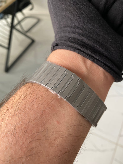 Bulgari Octo Finissimo - انحف ساعة بالعالم ماكينة سويسريو تيتانيون - القطعة الوحيدة بالعراق