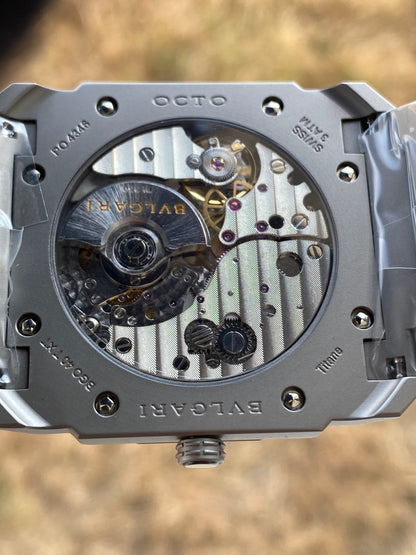 Bulgari Octo Finissimo - انحف ساعة بالعالم ماكينة سويسريو تيتانيون - القطعة الوحيدة بالعراق