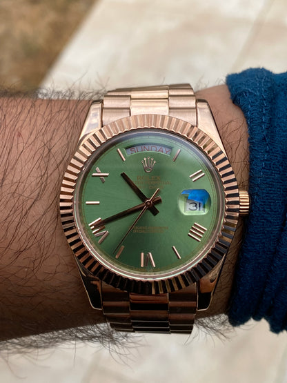 روليكس داي ديت فول روز جولد مينا زيتوني  - جراند ماستر ماكينة اوتوماتيك (قطعة واحدة)