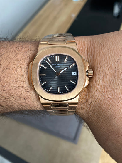 PATEK PHILIPPE 5711 Rose gold- clean  السعر مليون