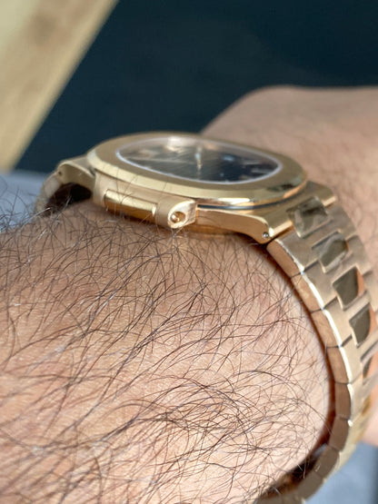 PATEK PHILIPPE 5711 Rose gold- clean  السعر مليون